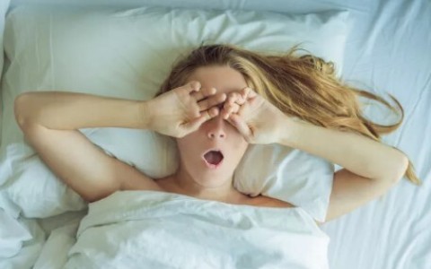 为什么很多女性上了岁数就打呼噜？看看这些原因你知道吗？